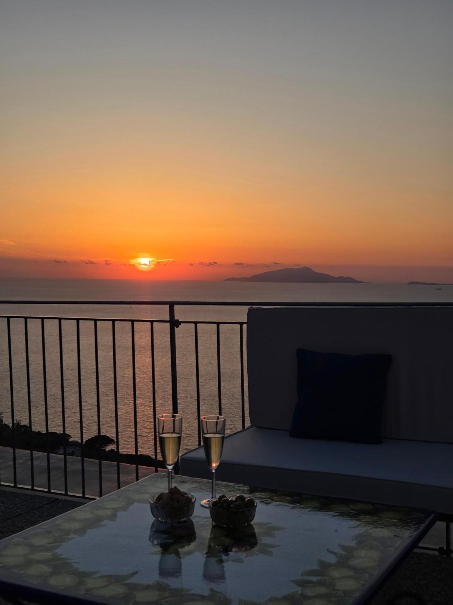 Sun & Relax, Relaxing Location With Seaview Villa Massa Lubrense Kültér fotó